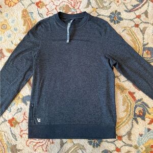 Heathered gray light weight top